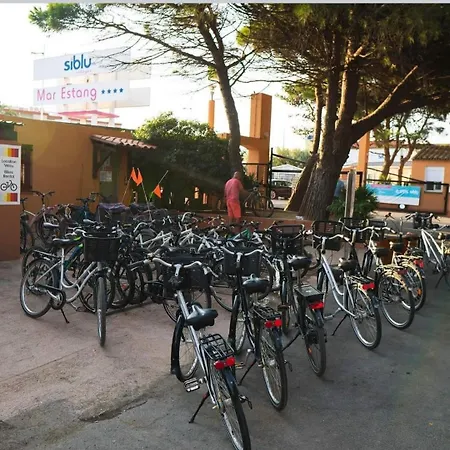 Campsite Mobil Roussillon 4 Etoiles Le Mar Estang 8 Pers
